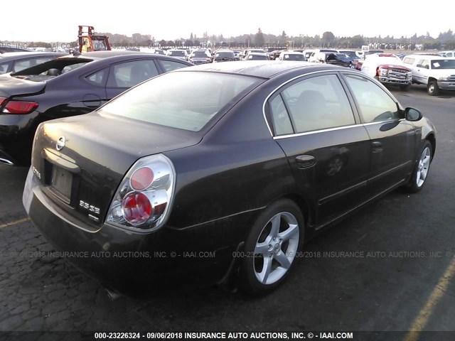 1N4BL11D25N440258 - 2005 NISSAN ALTIMA SE/SL/SE-R BLACK photo 4