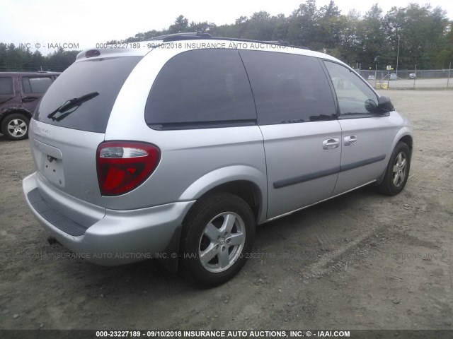 1D4GP45R05B134918 - 2005 DODGE CARAVAN SXT SILVER photo 4