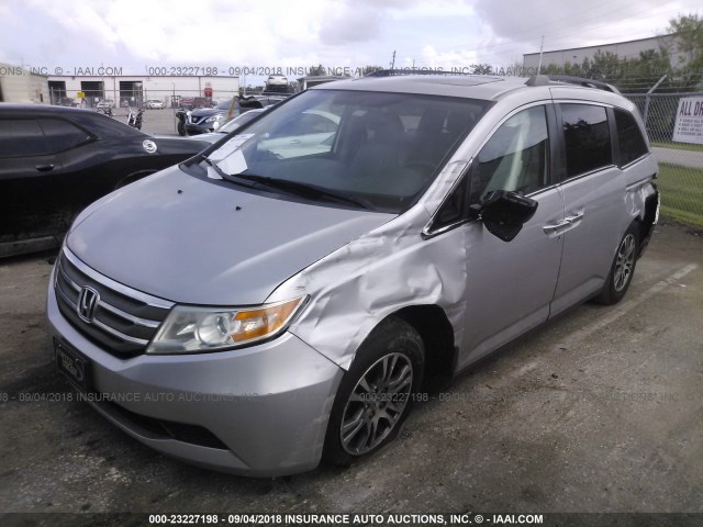 5FNRL5H6XDB056474 - 2013 HONDA ODYSSEY EXL SILVER photo 2