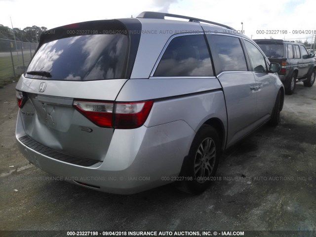 5FNRL5H6XDB056474 - 2013 HONDA ODYSSEY EXL SILVER photo 4