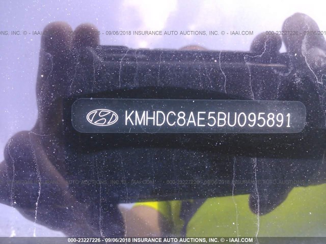 KMHDC8AE5BU095891 - 2011 HYUNDAI ELANTRA TOURING GLS/SE SILVER photo 9