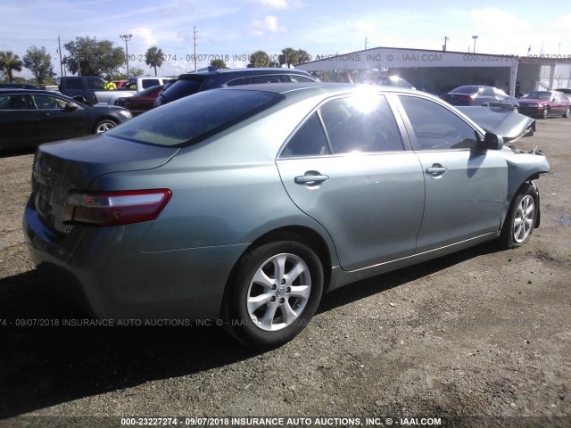 4T1BE46K37U722264 - 2007 TOYOTA CAMRY NEW GENERAT CE/LE/XLE/SE GRAY photo 4