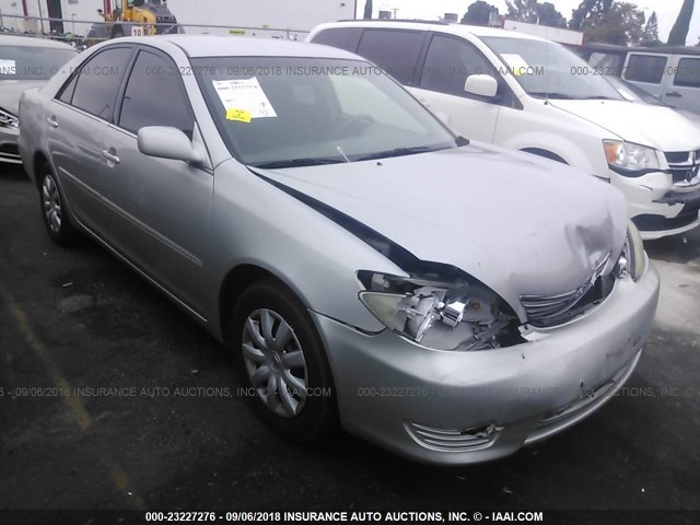 4T1BE30K35U406654 - 2005 TOYOTA CAMRY LE/XLE/SE 银色 照片 1