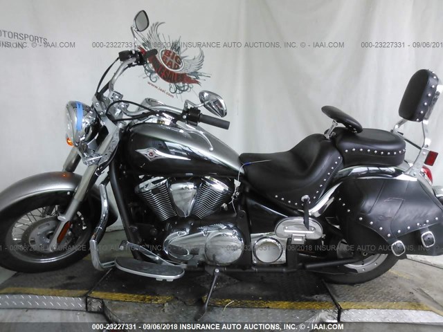 JKAVN2D12GA056106 - 2016 KAWASAKI VN900 D SILVER photo 9