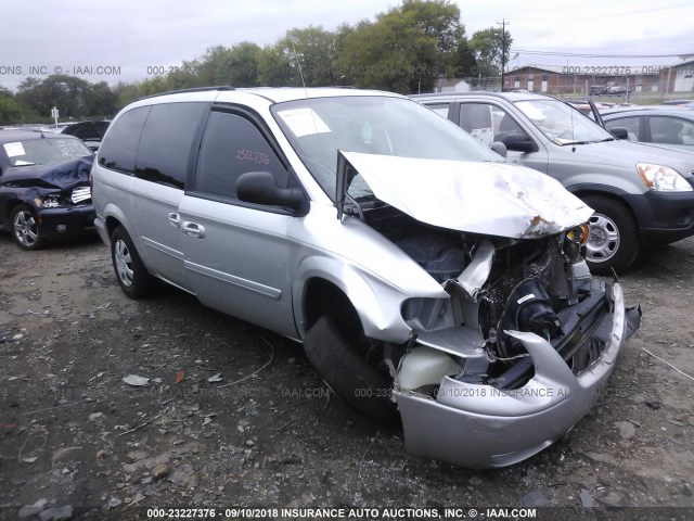 2A4GP44RX7R285195 - 2007 CHRYSLER TOWN & COUNTRY LX SILVER photo 1