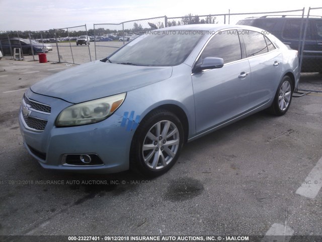 1G11H5SAXDU128222 - 2013 CHEVROLET MALIBU LTZ 浅蓝色 照片 2