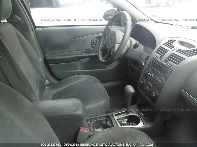 1G1ZT54855F303784 - 2005 CHEVROLET MALIBU LS SILVER photo 5