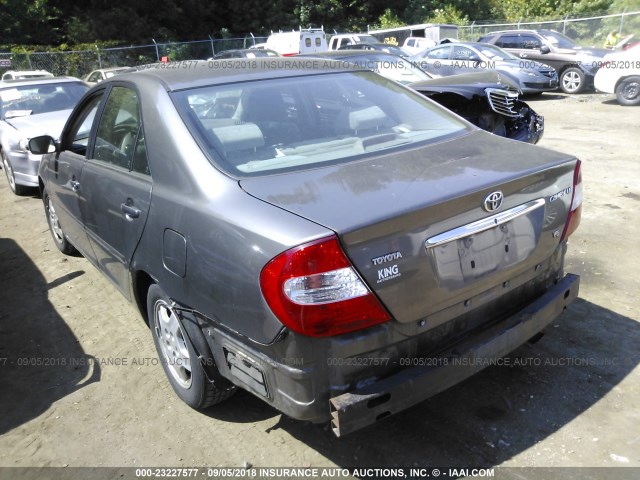 4T1BF32KX24518048 - 2002 TOYOTA CAMRY LE/XLE/SE Сұр фото 3