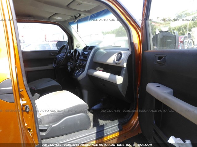 5J6YH18348L004282 - 2008 HONDA ELEMENT LX ORANGE photo 5