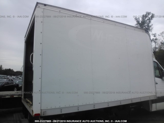 WDPPF3CC3C9508671 - 2012 FREIGHTLINER SPRINTER 3500 WHITE photo 7