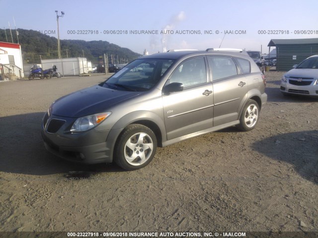 5Y2SL658X7Z415530 - 2007 PONTIAC VIBE GRAY photo 2