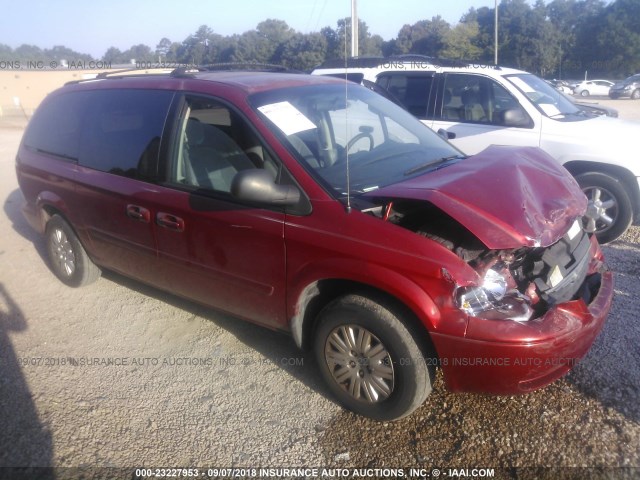 2A4GP44R06R742238 - 2006 CHRYSLER TOWN & COUNTRY LX RED photo 1