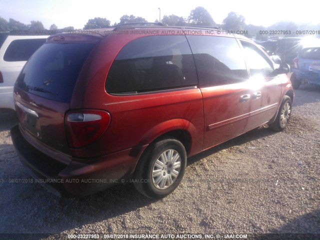 2A4GP44R06R742238 - 2006 CHRYSLER TOWN & COUNTRY LX RED photo 4