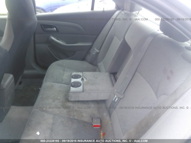 1G11A5SL4EF215304 - 2014 CHEVROLET MALIBU LS 银色 照片 8