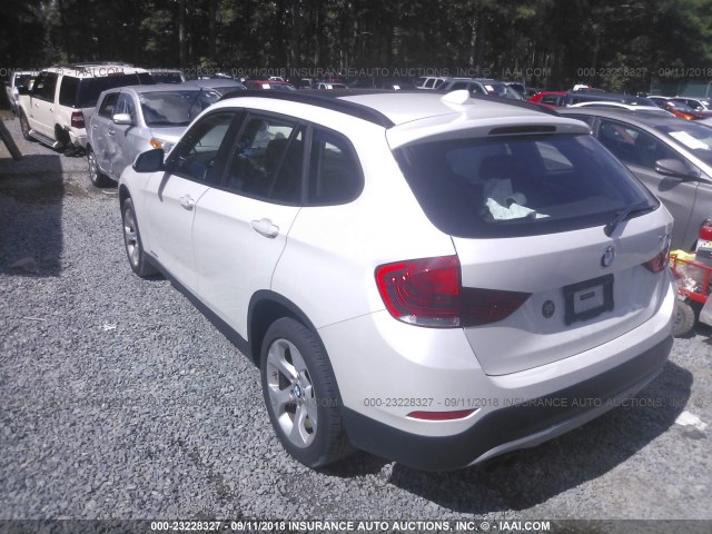 WBAVM1C53DVL64023 - 2013 BMW X1 SDRIVE28I WHITE photo 3