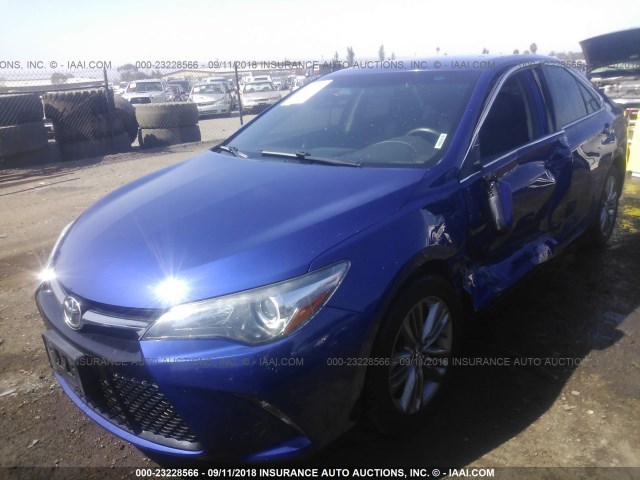 4T1BF1FK8FU918033 - 2015 TOYOTA CAMRY LE/XLE/SE/XSE 紫色 照片 2