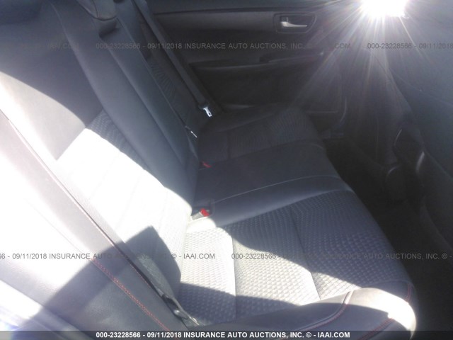 4T1BF1FK8FU918033 - 2015 TOYOTA CAMRY LE/XLE/SE/XSE 紫色 照片 8