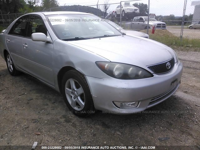 4T1BE32K15U411039 - 2005 TOYOTA CAMRY LE/XLE/SE SILVER photo 6