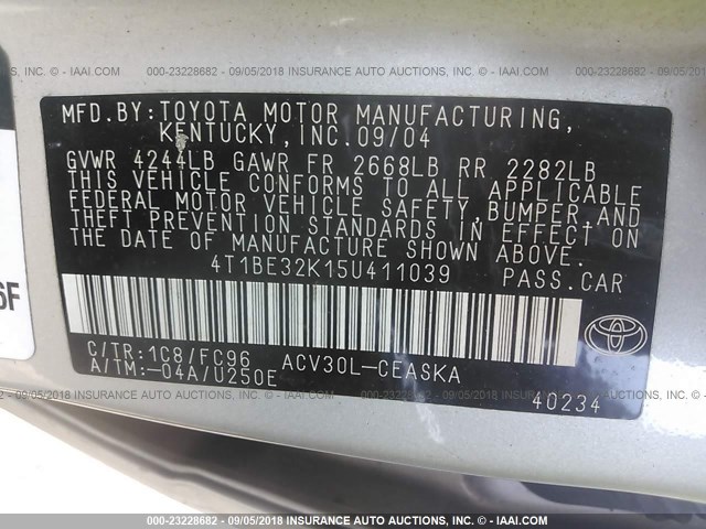 4T1BE32K15U411039 - 2005 TOYOTA CAMRY LE/XLE/SE 银色 照片 9