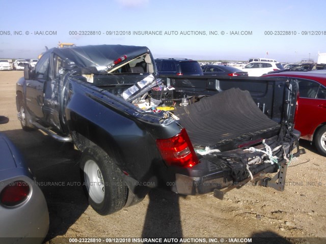 1GCJC83699F185590 - 2009 CHEVROLET 3500 CREWCAB C3500 LT BLUE photo 3