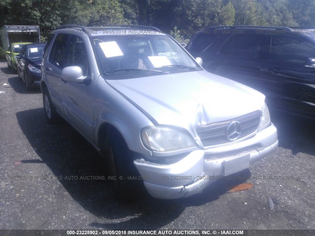 4JGAB72E3YA146023 - 2000 MERCEDES-BENZ ML 430 银色 照片 1