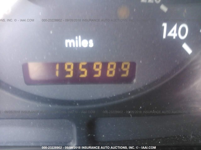 4JGAB72E3YA146023 - 2000 MERCEDES-BENZ ML 430 银色 照片 7