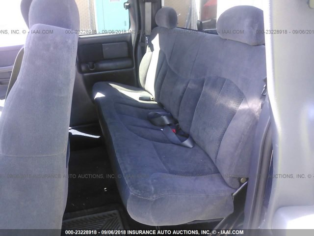 2GCEC19V221228137 - 2002 CHEVROLET SILVERADO C1500 Azul foto 8