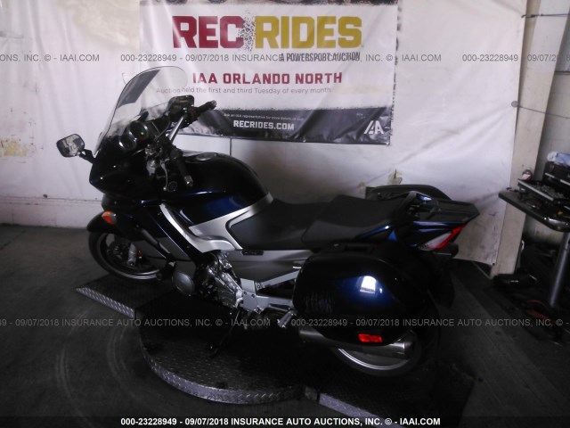 JYARP15E26A000108 - 2006 YAMAHA FJR1300 BLUE photo 3