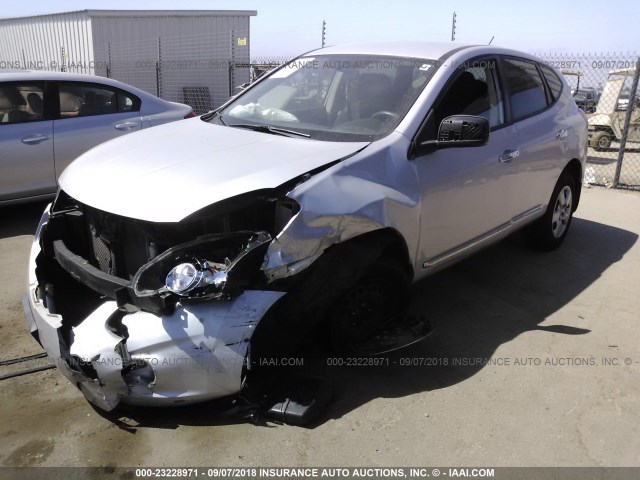 JN8AS5MT0EW104013 - 2014 NISSAN ROGUE SELECT S SILVER photo 2