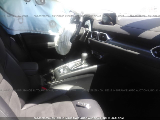 JM3KFACM5J0305921 - 2018 MAZDA CX-5 TOURING GRAY photo 5