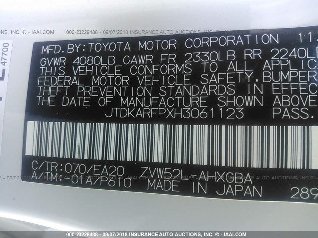 JTDKARFPXH3061123 - 2017 TOYOTA PRIUS PRIME  白色 照片 9