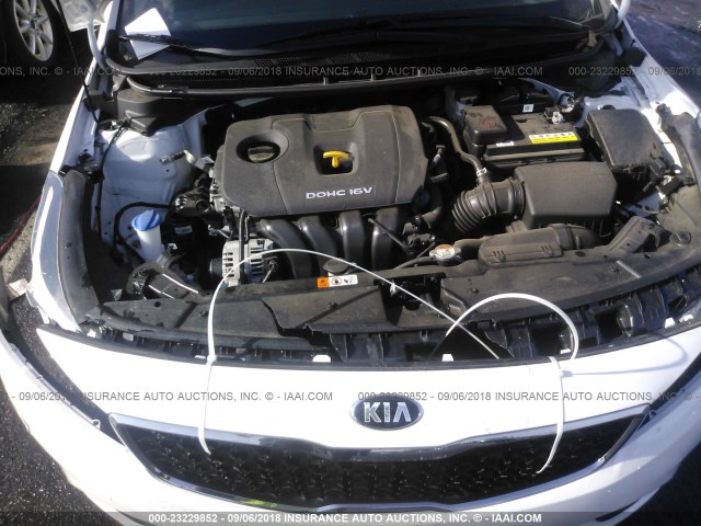 3KPFL4A77HE108896 - 2017 KIA FORTE LX/S WHITE photo 10