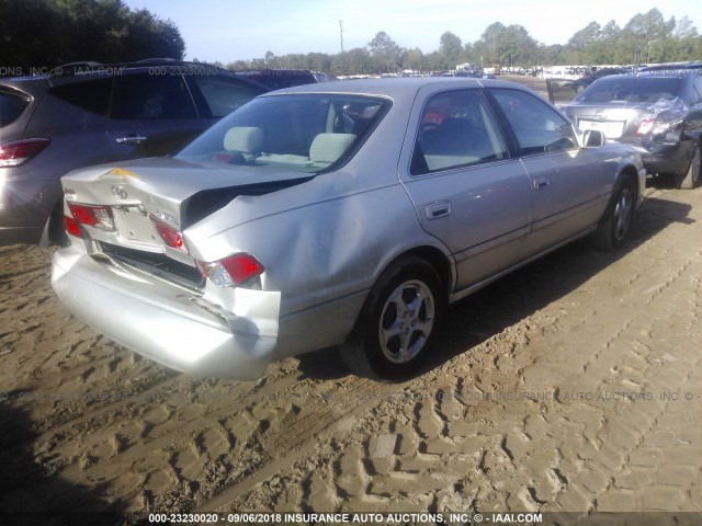 4T1BG22K91U027833 - 2001 TOYOTA CAMRY CE/LE/XLE 银色 照片 4