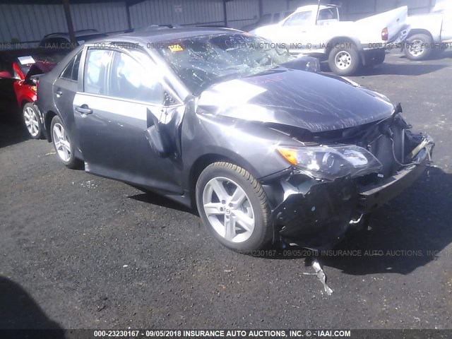 4T1BF1FKXEU867889 - 2014 TOYOTA CAMRY L/SE/LE/XLE Boz foto 1