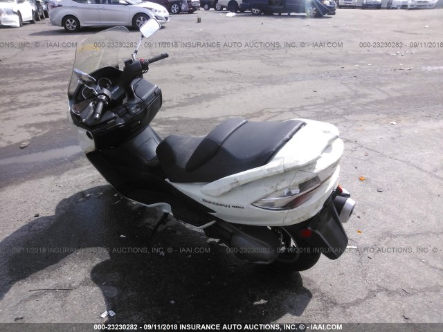 JS1CK44B8B2100424 - 2011 SUZUKI AN400 A WHITE photo 3