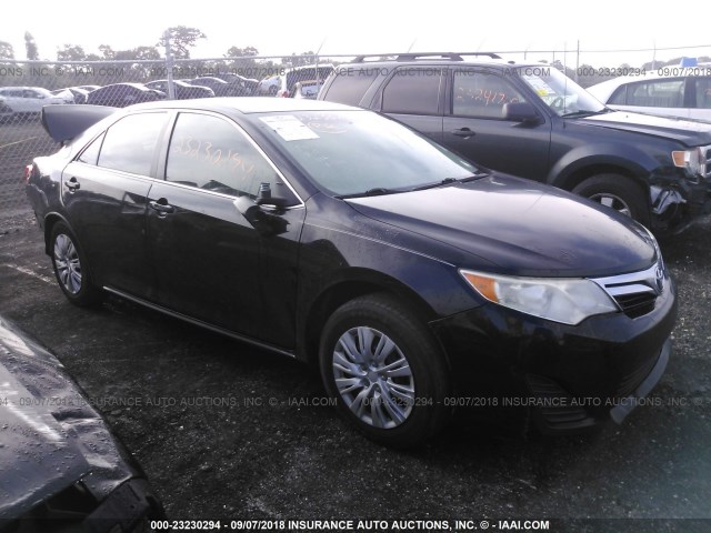 4T1BF1FK1CU018795 - 2012 TOYOTA CAMRY SE/LE/XLE BLACK photo 1