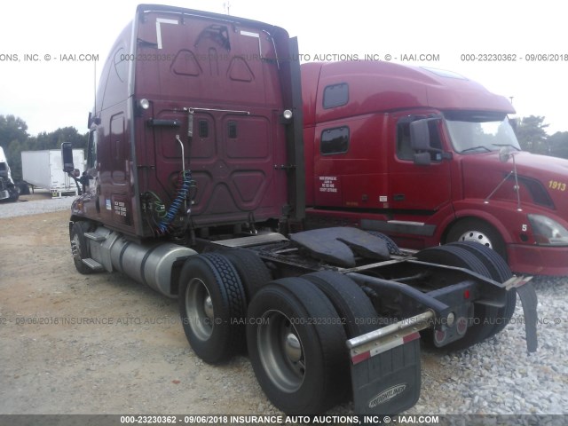 1FUJGLDR5CLBK4760 - 2012 FREIGHTLINER CASCADIA 125  WHITE photo 3