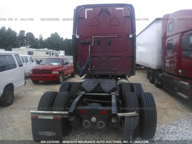 1FUJGLDR5CLBK4760 - 2012 FREIGHTLINER CASCADIA 125  WHITE photo 8