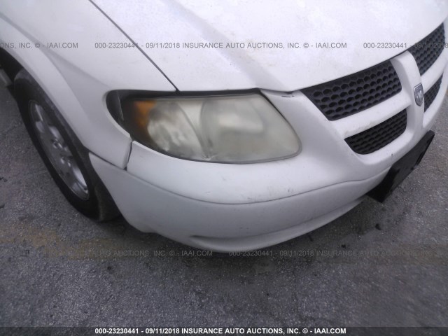 1D4GP45R74B562502 - 2004 DODGE CARAVAN SXT WHITE photo 6