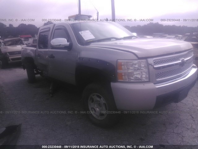 2GCEK13C771693000 - 2007 CHEVROLET SILVERADO K1500 CREW CAB SILVER photo 1