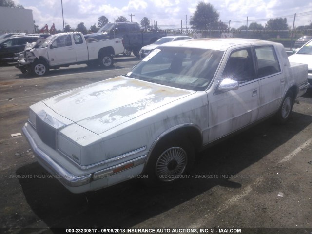 1C3XC66R4MD131434 - 1991 CHRYSLER NEW YORKER C-BODY SALON WHITE photo 2