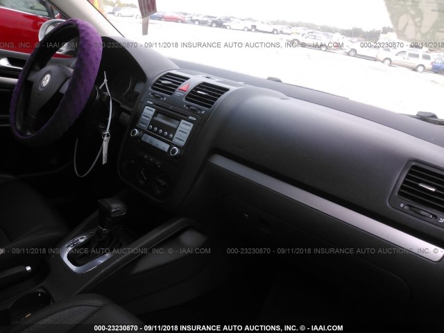 3VWEF71K07M080210 - 2007 VOLKSWAGEN JETTA WOLFSBURG 黑色 照片 5