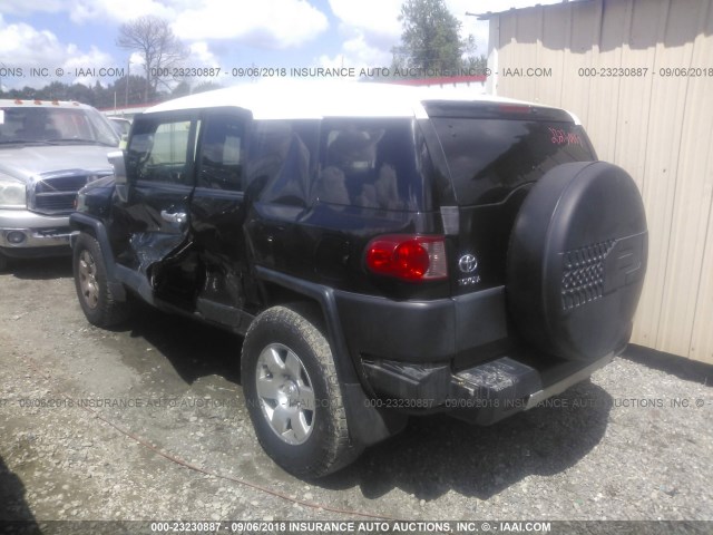 JTEZU11F270018056 - 2007 TOYOTA FJ CRUISER BLACK photo 3