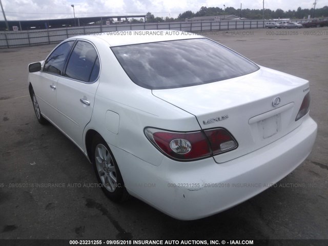 JTHBA30G040010262 - 2004 LEXUS ES 330 WHITE photo 3