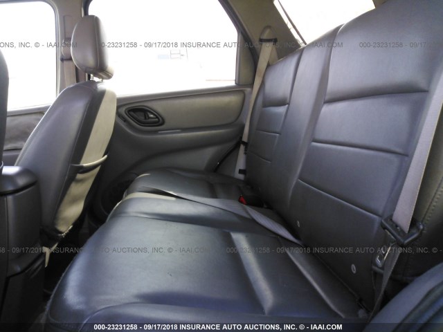 1FMCU03112KD81995 - 2002 FORD ESCAPE XLT GRAY photo 8