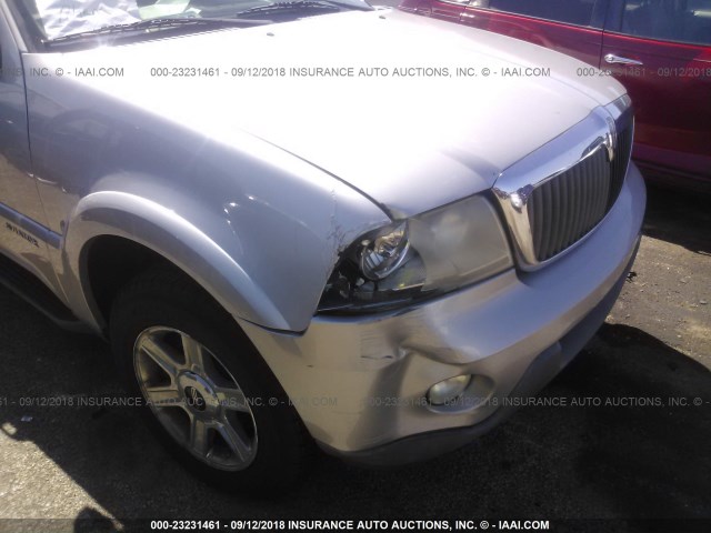 5LMEU88HX4ZJ15721 - 2004 LINCOLN AVIATOR SILVER photo 6