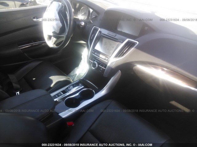 19UUB2F53GA003295 - 2016 ACURA TLX TECH WHITE photo 5