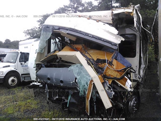 4UZACJBSX8CZ68306 - 2008 FLEETWOOD EXCURSION (FRTLNR XCS)  TAN photo 2