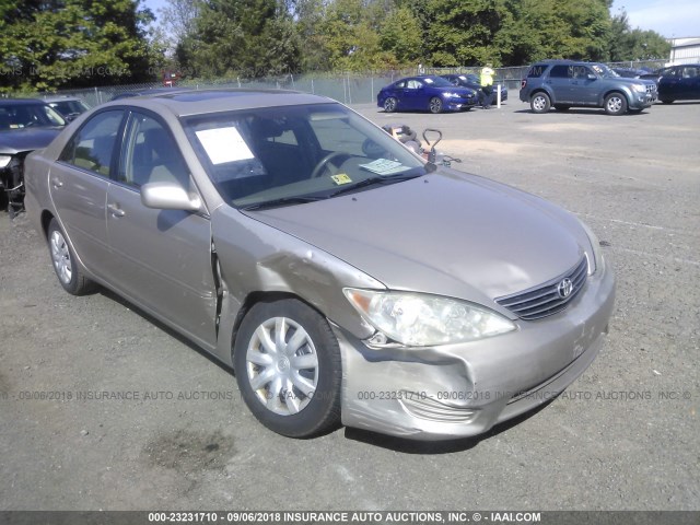 4T1BE30K35U572415 - 2005 TOYOTA CAMRY LE/XLE/SE Қоңыр фото 1