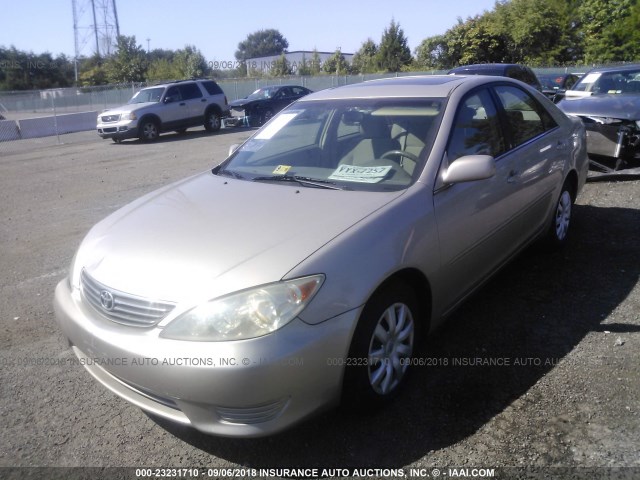 4T1BE30K35U572415 - 2005 TOYOTA CAMRY LE/XLE/SE Қоңыр фото 2